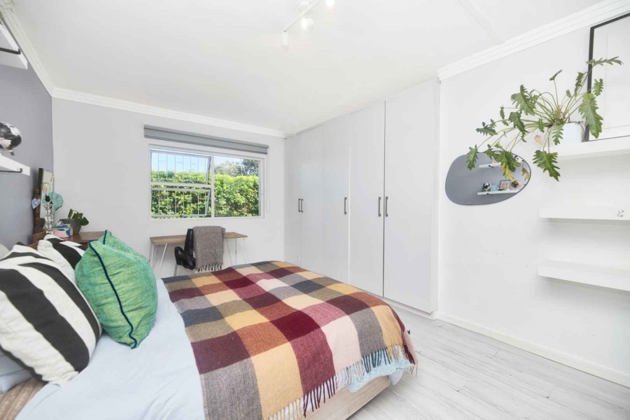 6 Bedroom Property for Sale in Northcliff Western Cape
